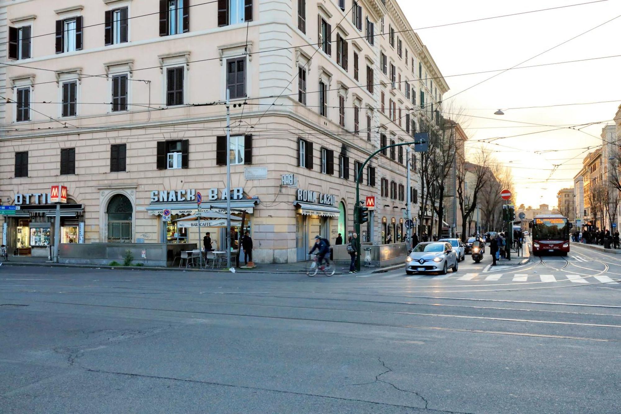 Deza Cozy Place Manzoni Рим Екстериор снимка